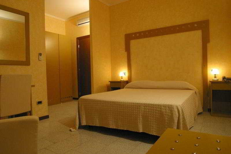 Aquamaris Hotel Sala Baganza Ngoại thất bức ảnh
